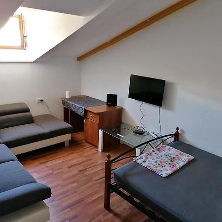Leona Lägenhet Rijeka Exteriör bild